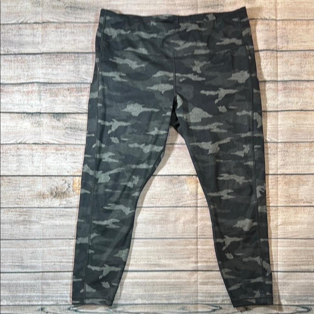 Athleta xl Camouflage Leggings